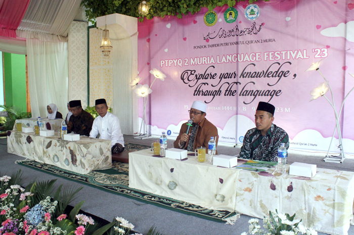 Pembukaan pekan bahasa di halaman Pondok Tahfidh Putri Yanbu&rsquo;ul Qur&rsquo;an 2 Muria Kudus.