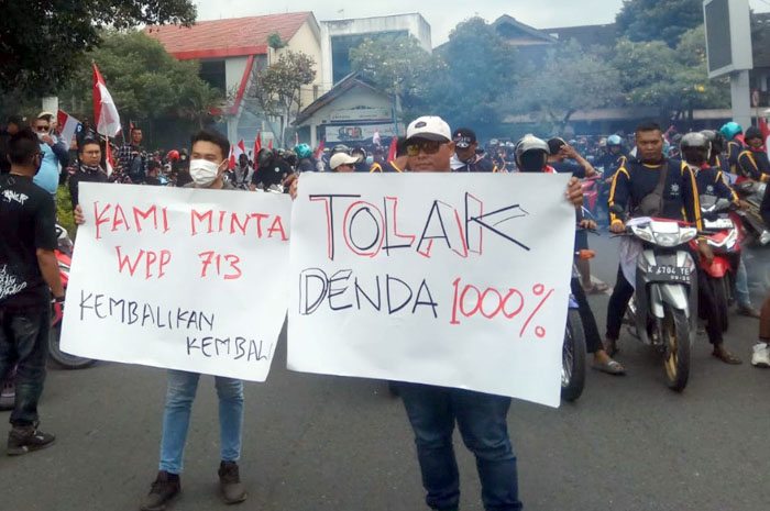TANGKAP IKAN: Masyarakat nelayan Pati melancarkan protes terkait PP Nomor 11 Tahun 2023. Peraturan tersebut tentang penangkapan ikan terukur.