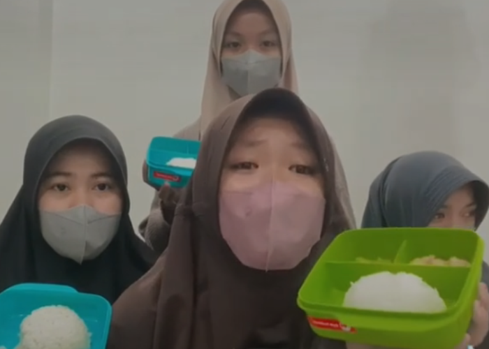 MENGELUH: Sebuah video memperlihatkan beberapa santri protes pada Ma