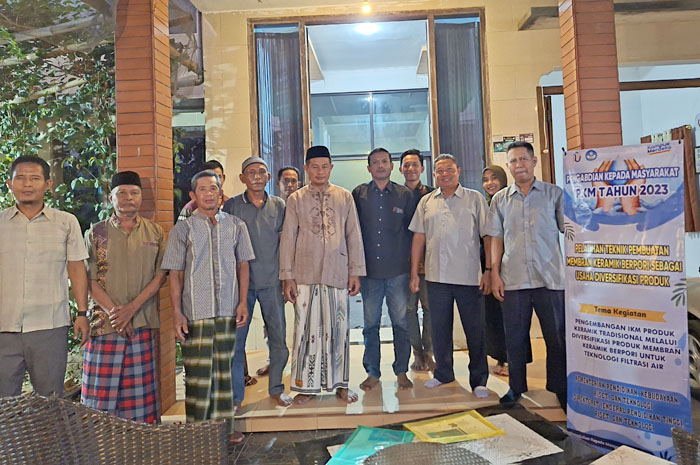 ANTUSIAS: Anggota KUBPP Tanah Aji antusias mengikuti pelatihan yang dilaksanakan oleh Tim PKM UMK.