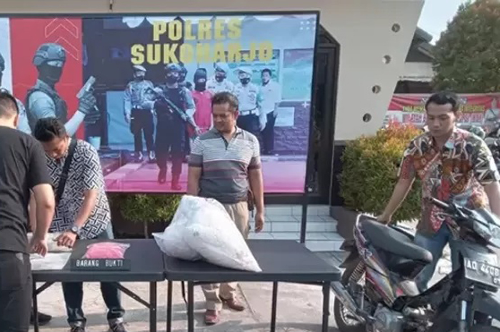 INTEROGASI: Polres Sukoharjo hendak mempersiapkan pers rilis terkait pembunuhan dosen UIN Raden Mas Said Surakarta, Jumat (25/8/2023).