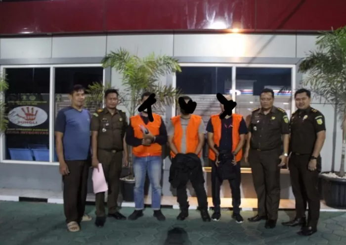 Tiga tersangka perkara dugaan korupsi Badan Usaha Milik Desa (Bumdesma) Sejahtera Mandiri Pati ditahan di Lapas Kelas IIB Pati