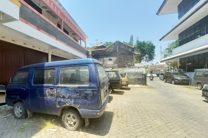 LELANG: Kondisi sejumlah kendaraan yang akan dilelang di tahun ini.