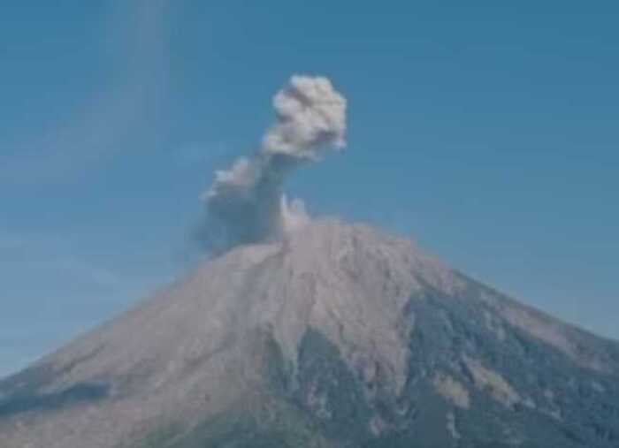 Erupsi Gunung Semeru