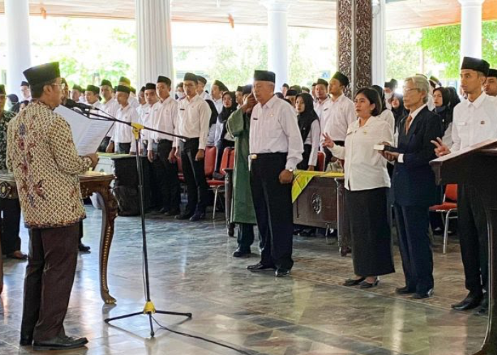 SIAP BERTUGAS: Bupati Rembang Abdul Hafidz melantik PPPK di Pendapa Museum RA Kartini beberapa waktu lalu.