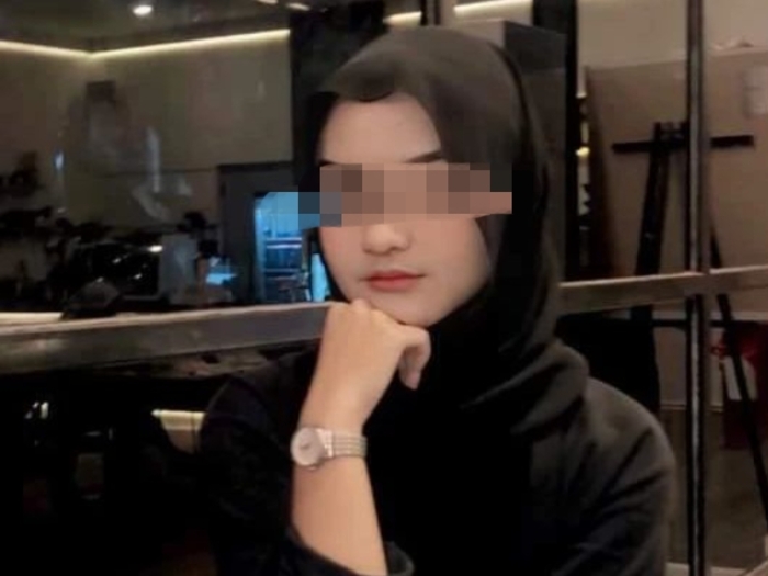 NJW Mahasiswi UNNES yang tewas bunuh diri di Mall Paragon Semarang