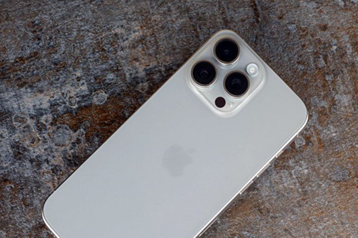 Rumor harga iPhone 15 Pro Max lebih murah makin kencang, cek kebenarannya berikut ini!