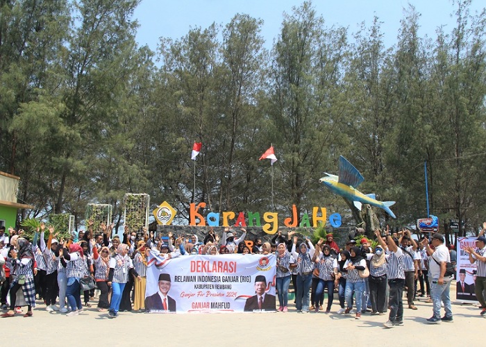 SATU SUARA: Relawan Indonesia Ganjar (RIG) Rembang deklarasikan dukungannya kepada pasangan capres cawapres Ganjar-Mahfud.