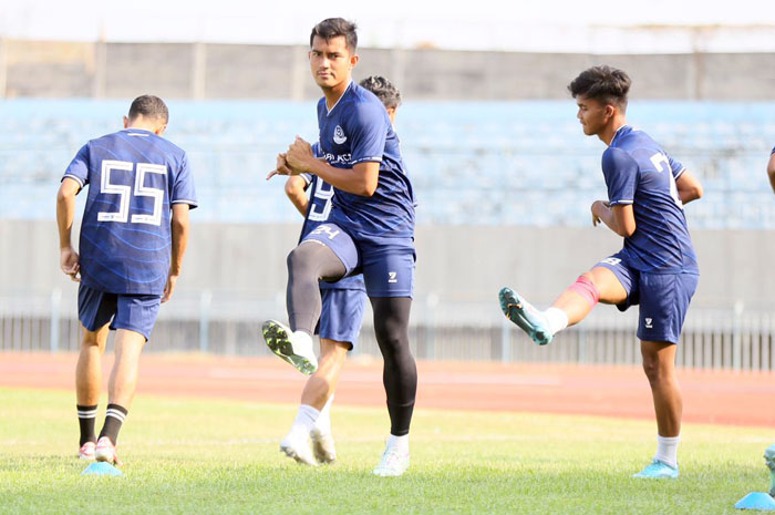 BANGKIT: Pemain Persipa Pati saat melakoni pertandingan Liga 2 putaran pertama kemarin.