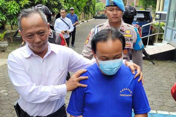 Edi Suseno, Pemilik jembatan kaca The Geong Banyumas