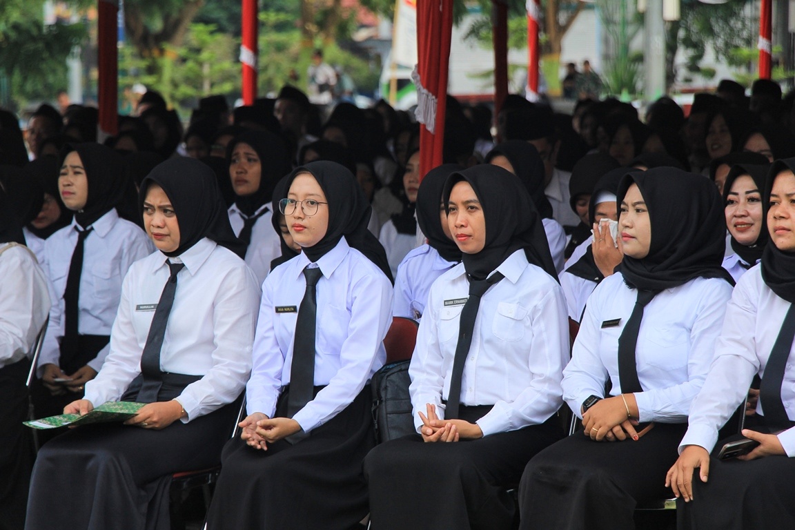 LOLOS: Para peserta PPPK yang lolos seleksi dilantik beberapa waktu lalu.