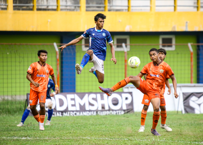 MENANG: Persiku Kudus berhasil pecundangi PSDB Demak dengan skor 2-1 dalam lanjutan Liga 3 Jateng di Stadion Wergu Kudus pada Minggu (19/11).