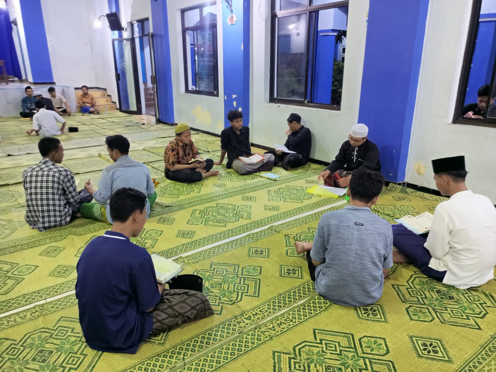 Kegiatan dauroh tahfidz menjadi momen para santri intens dalam berinteraksi dengan Alquran.