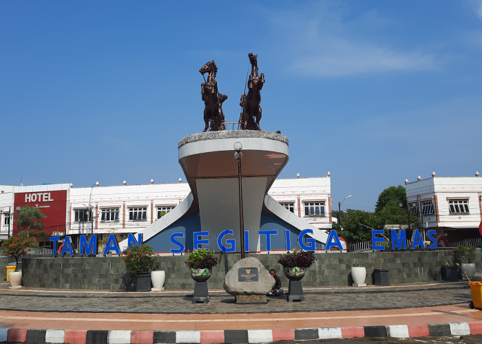 IKONIK: Taman Segi Tiga Emas jadi Taman Pasif dan dilarang ada kegiatan di tempat tersebut.