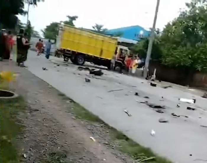 Kecelakaan maut yang terjadi Desa Geneng, Kecamatan Mijen, Kabupaten Demak, Kamis (23/11).