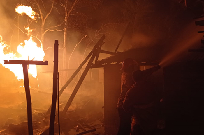 LUDES: Gudang gas elpiji di Dusun Bulu Desa Belor Kecamatan Ngaringan terbakar, Jumat (1/12)