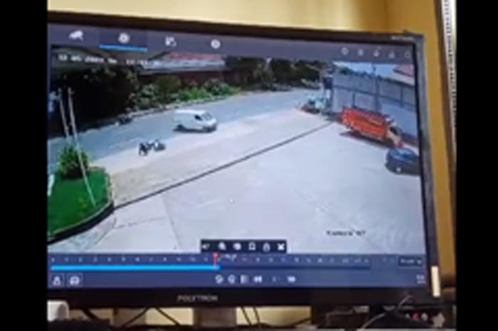 Kecelakaan maut di depan SPBU Troso masuk wilayah Desa Troso, Kecamatan Pecangaan, Kabupaten Jepara, Selasa (5/12).