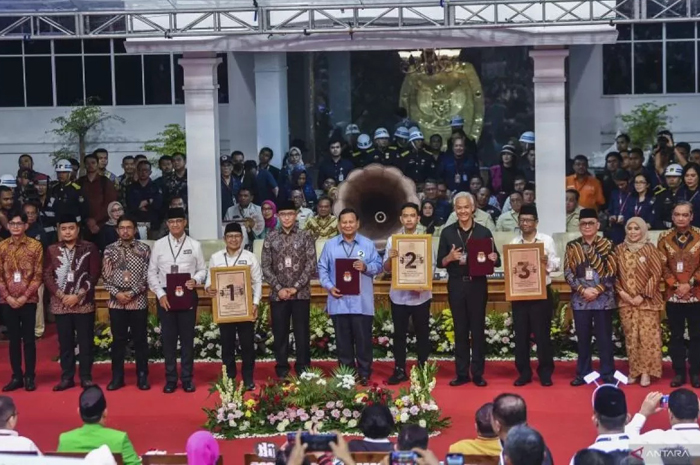 Ketua Komisi Pemilihan Umum (KPU) Hasyim Asy