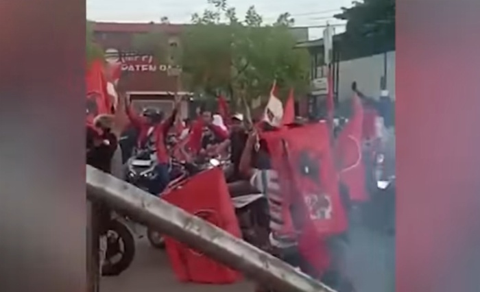 Acara PSI Dihadiri Kaesang di  Pati Digeber Massa Bawa Bendera PDIP