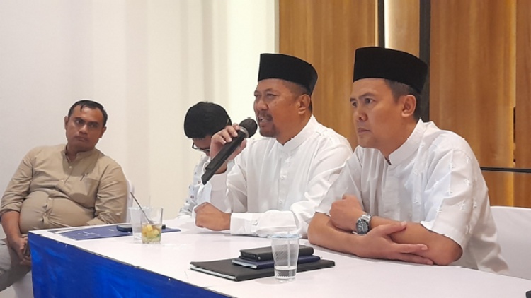 KLARIFIKASI: Jhendik Handoko Dirut PT BPR Jepara Artha (Perseroda) dalam press release bersama awak media (15/12).