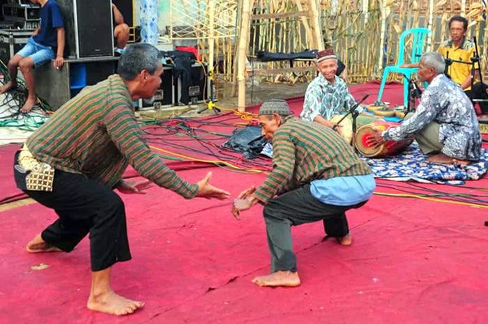 HEBOH: Penampilan encik di Festival Muria Raya di Desa Jepalo, Gunungwungkal.