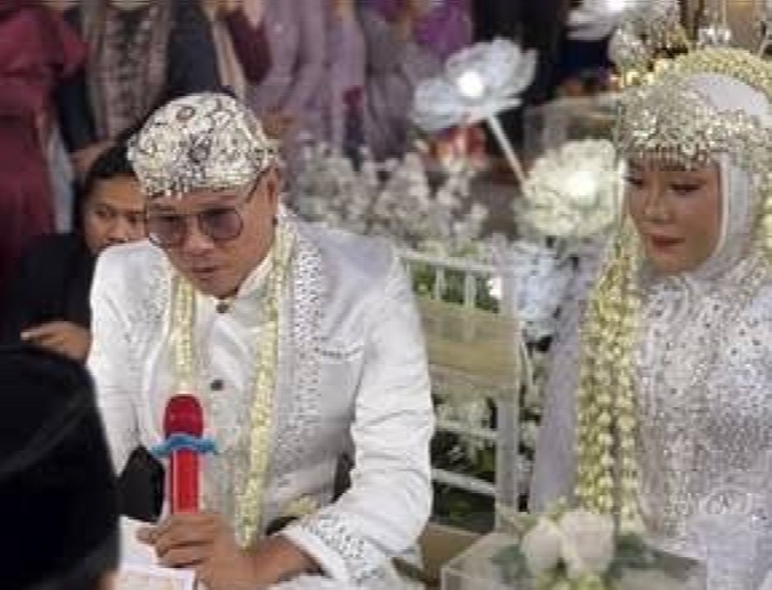 Prosesi Ijab Kabul Andika Kangen Band dan Ayu Kartika Agustina.