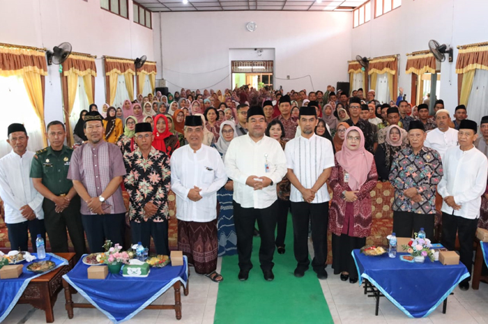 GAS: Bupati Blora Arief Rohman mencanangkan program Sekolah Sisan Ngaji (SSN) di sekolah SD dan SMP di SMPN 2 Blora.