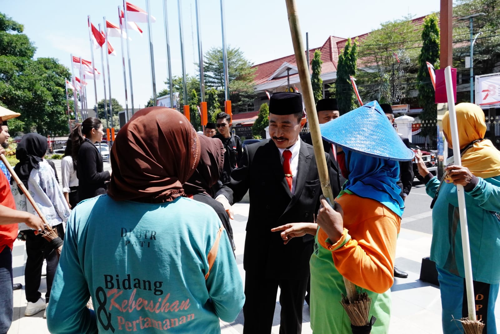 CALEG DPR RI: Mantan Bupati Pati Haryanto berpeluang menduduki kursi DPR RI.