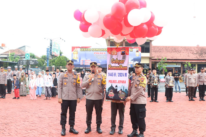 Kapolres Jepara AKBP Wahyu Nugroho Setyawan saat membuka acara kegiatan Gebyar Ramadhan di Mapolres Jepara, Kamis (7/3).