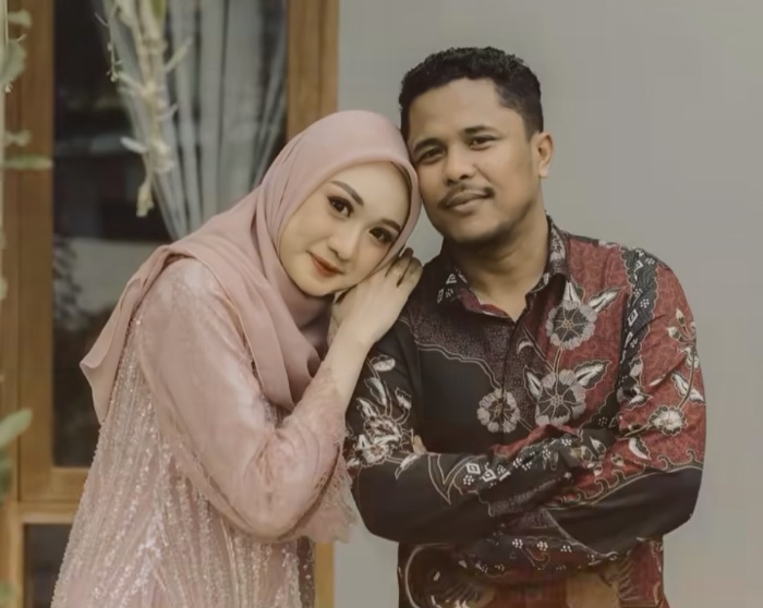 POTRET Lamaran Komika Mamat Alkatiri dan Nafha Firah.