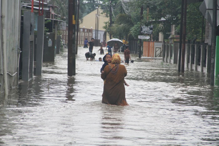 KONDISI: Banjir di Kecamatan Mejobo Kudus Kamis (14/3).
