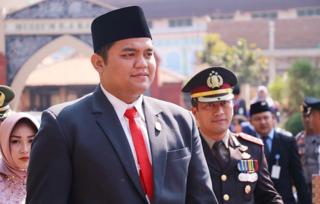 Gus Hajar.