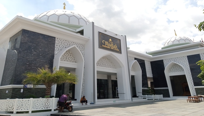 MEGAH: Bangunan Masjid Moetiah Blora yang terletak di lorong 1 no. 20 Sawahan, Tempelan, Blora tampak dari depan.