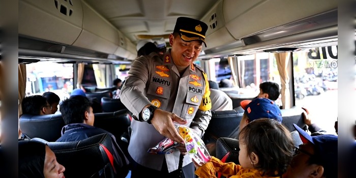 MUDIK GRATIS: Polres Jepara memberikan mudik gratis untuk warga Jepara.