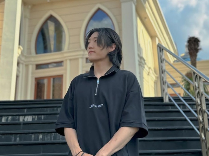 Daud Kim YouTuber mualaf asal Korea Selatan.