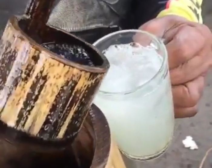 Minuman Legen Siwalan memiliki banyak khasiat untuk kesehatan.