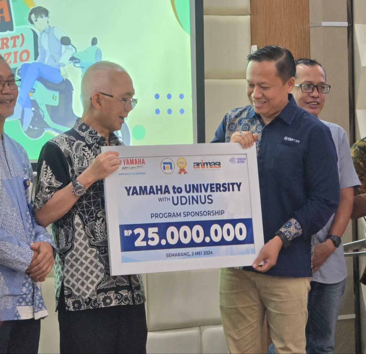 GANDENG: Yamaha menggandeng Universitas Dian Nuswantoro (Udinus) dalam&nbsp;Lomba Animasi Feat Yamaha Moving Forw(Art) with Yamaha Fazzio.&nbsp;
