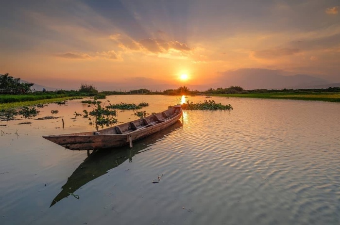 Wisata Rawa Pening.