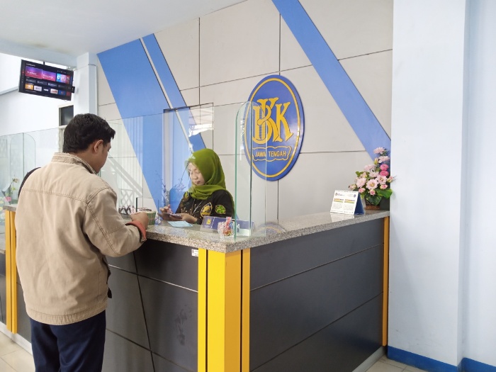 Pelayanan di Bank BPR BKK Blora Cabang Kedungtuban, Blora.