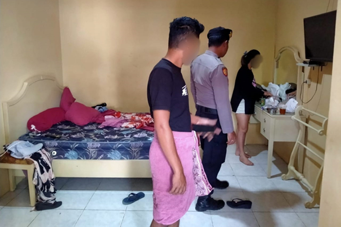 Satuan Samapta Polres Jepara melakukan razia ke hotel, kos-kosan hingga penginapan (guest house), Rabu (5/6).
