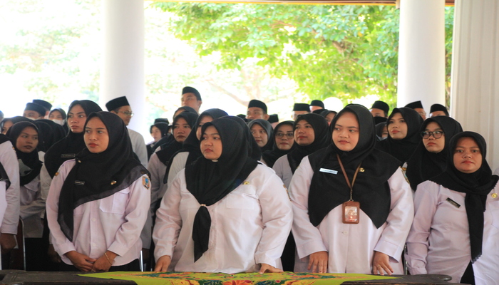 KOMITMEN BERSAMA: Penerimaan SK PPPK dan fungsional dan pengawas 2023.