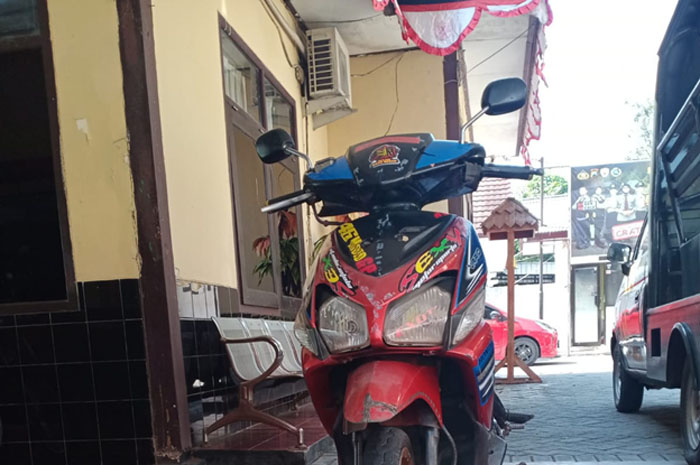 BARANG BUKTI: Sepeda motor Honda Vario diamankan sebagai barang bukti atas kasus pencurian di Desa Candisari, Kecamatan Purwodadi.