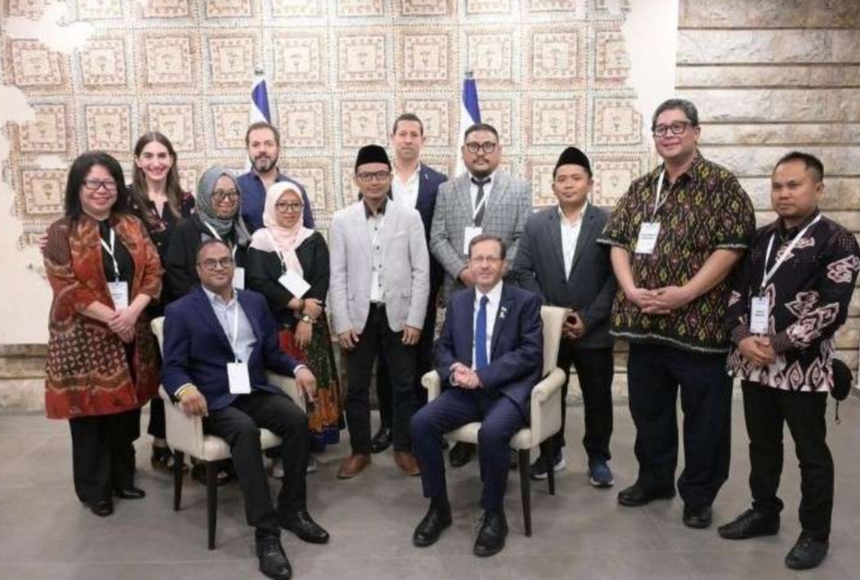 Lima aktivis Nahdliyyin bertemu Presiden Israel. Foto: Nu Online