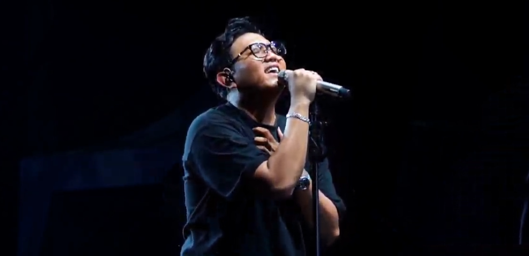 denny caknan tampil live di alun alun rembang