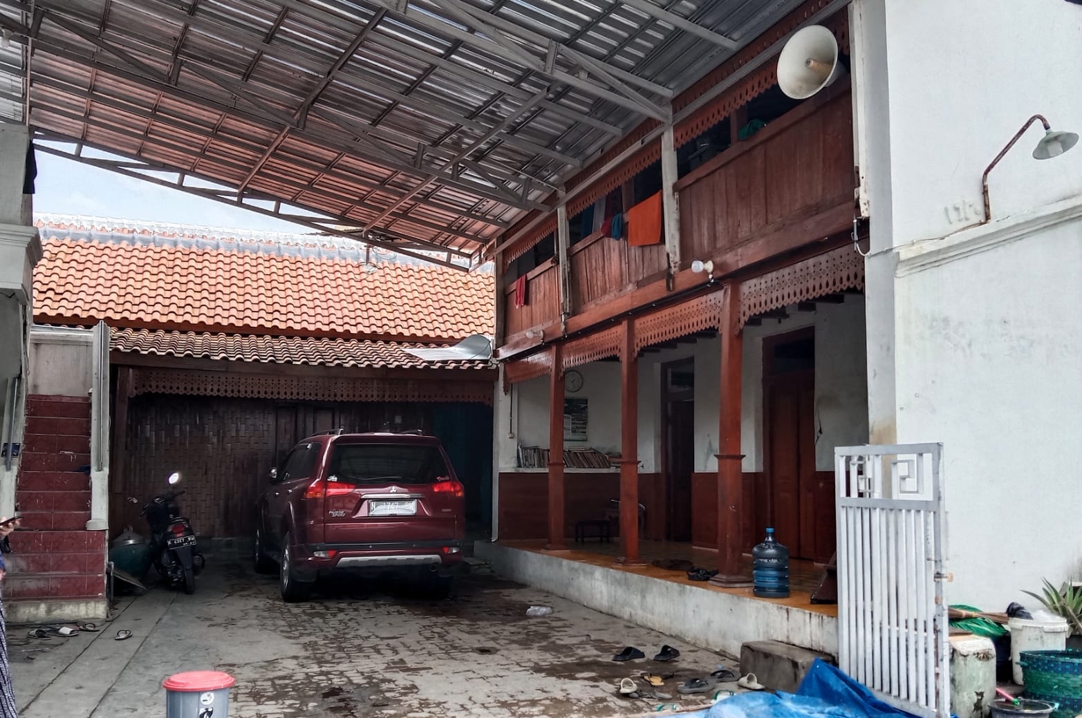 Halaman Pondok Pesantren Al Hidayat Putri, Desa Soditan, Lasem