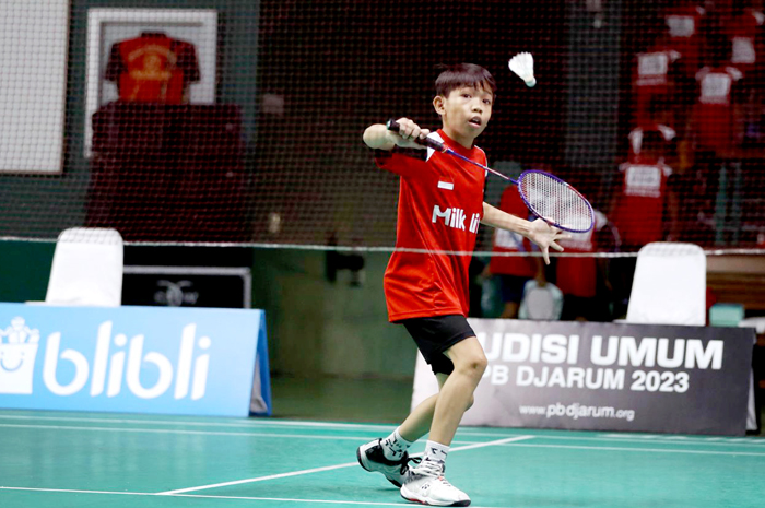 CARI BIBIT UNGGUL: Atlet cilik bulu tangkis saat mengikuti seleksi umum PB Djarum tahun lalu.