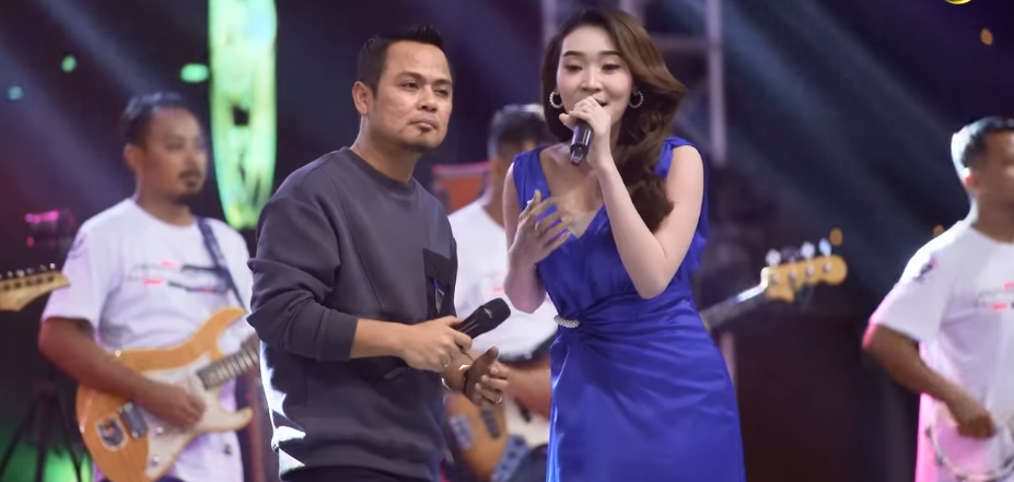 SALAHMU SENDIRI - Difarina Indra Adella Ft. Fendik Adella