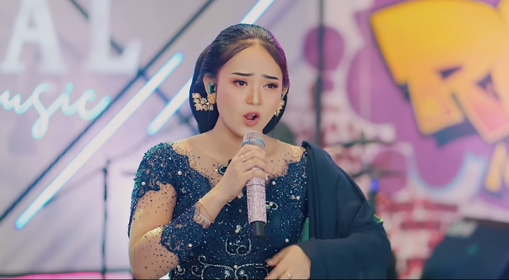 SILVY KUMALASARI - PUJANINGSIH