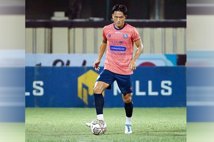 UNTUK KUDUS: Renshi Yamaguchi saat berseragam Arema FC. Kini, pemain asal Jepang itu dirumorkan akan bergabung ke Persiku.