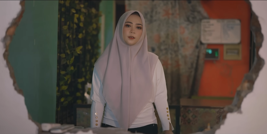 Fauzana - Uda Ka Adiak Pakai Lamo